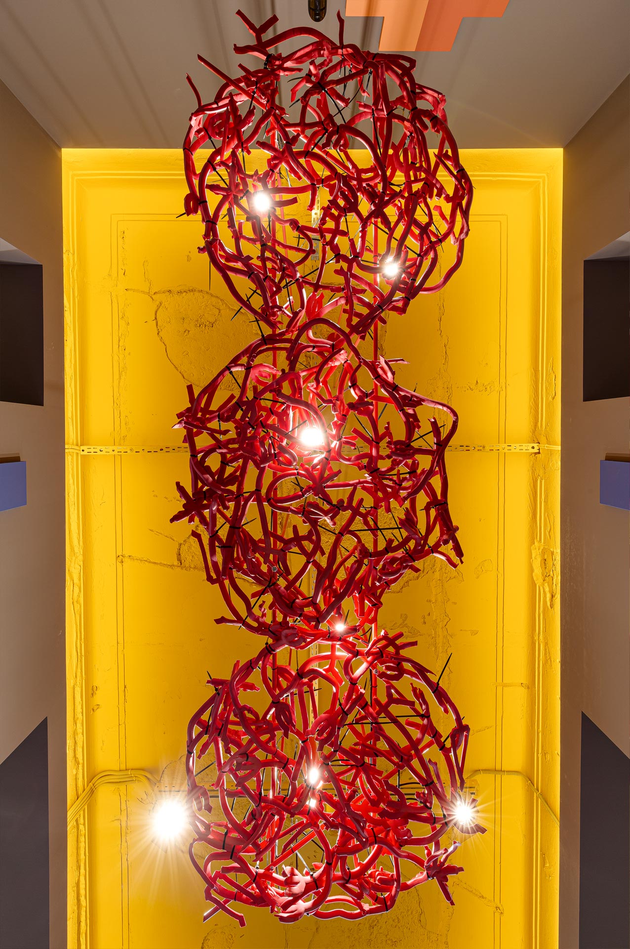 интерьер для офиса фирмы красок и цветных бетонов